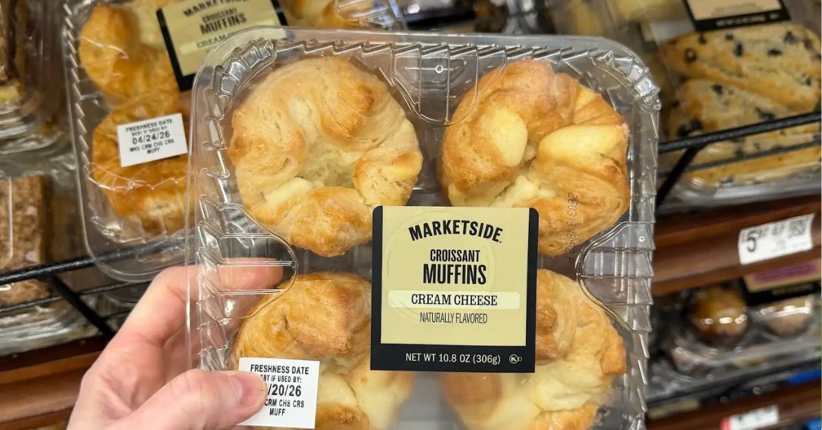 cream cheese croissant muffins