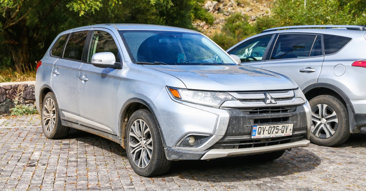 mitsubishi outlander