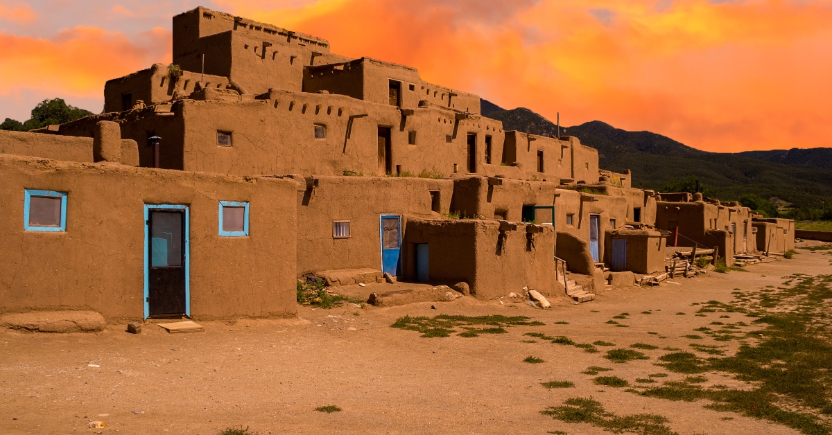 adobe houses in the pueblo of taos
