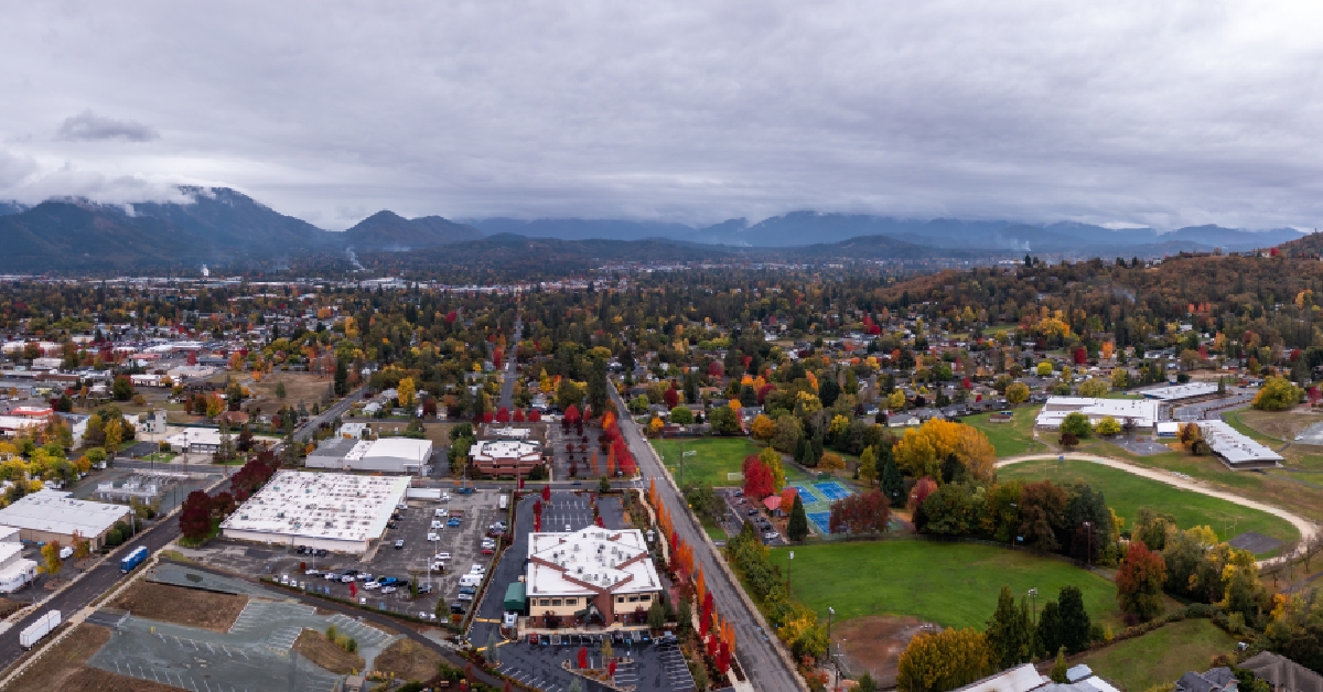 aerial view of grants pass oregon 