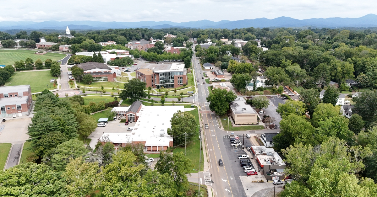 dahlonega georgia small town
