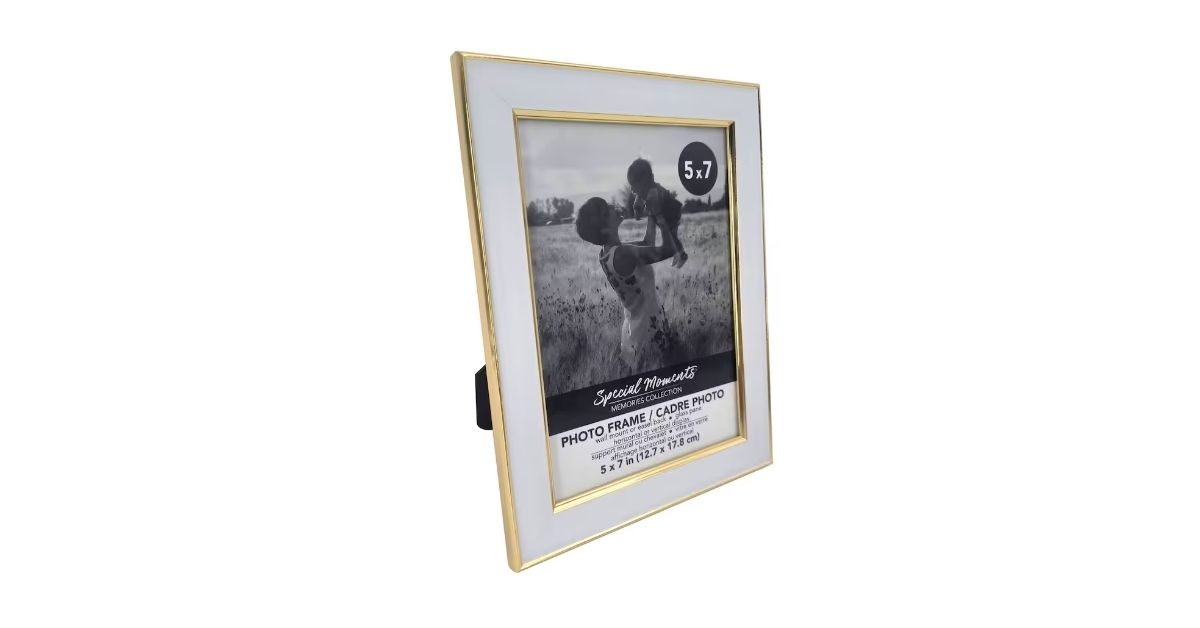 5x7 white picture frame with gold trim