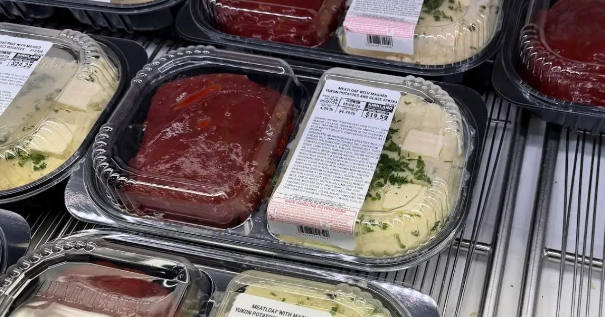 meatloaf with mashed yukon potatoes