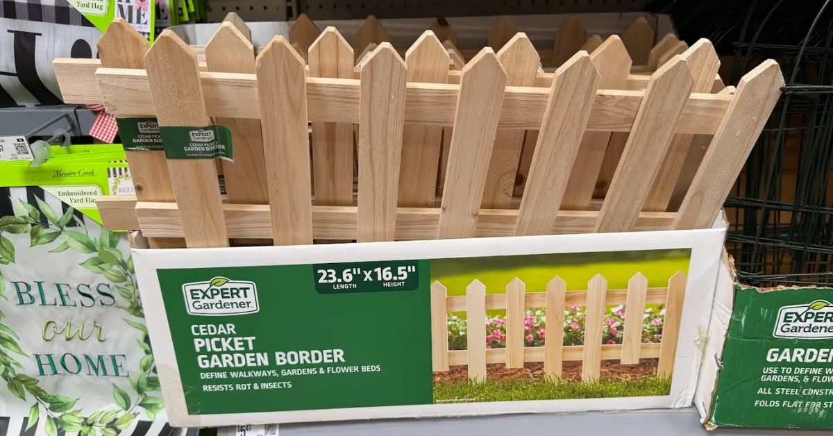cedar picket fence