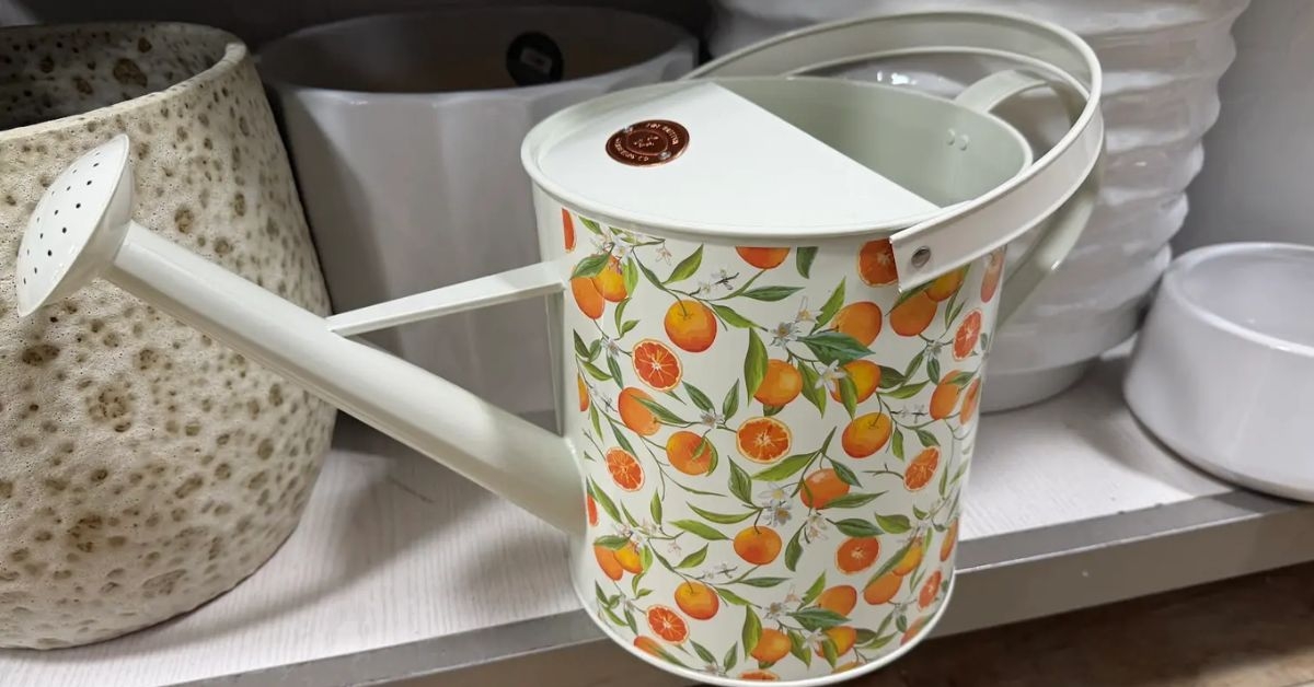 watering can