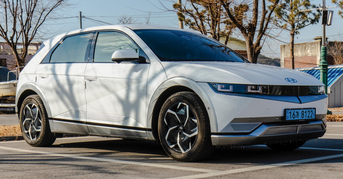white hyundai ioniq 5