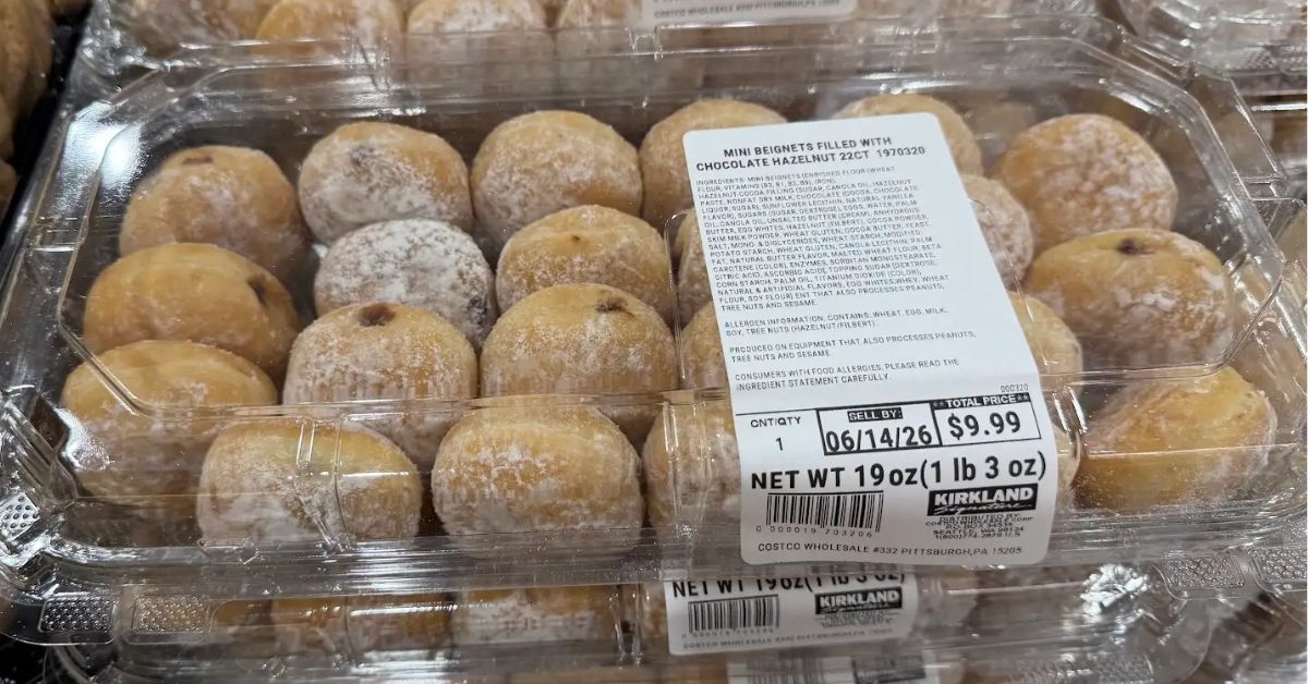 mini beignets with chocolate hazelnut