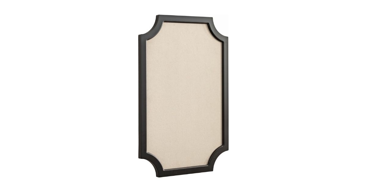 scalloped wall pinboard