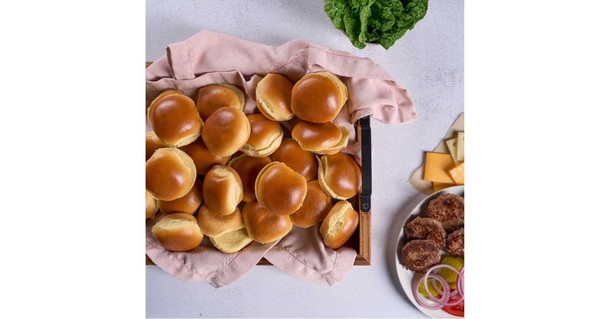 sliced brioche slider buns
