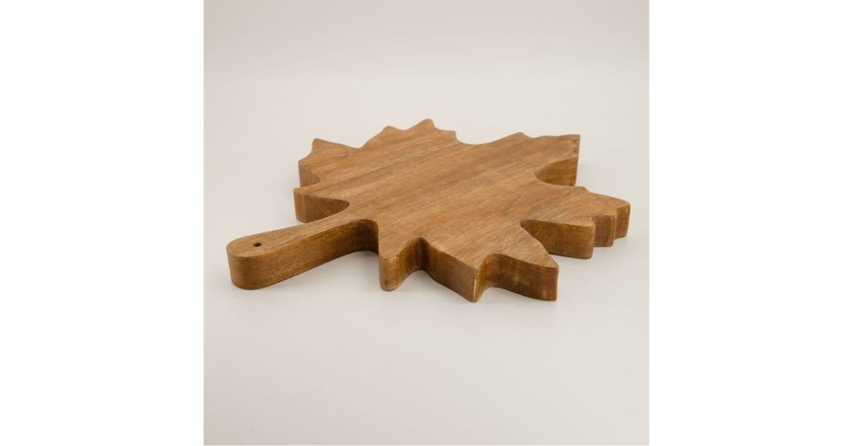 wooden leaf cutting board