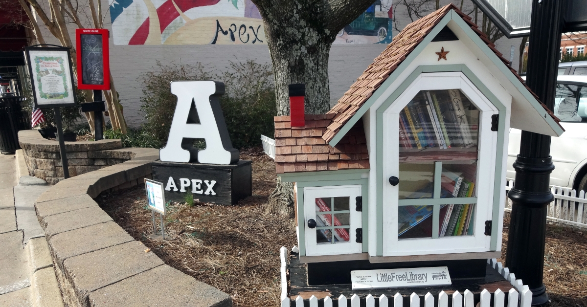 north salem street in historic apex