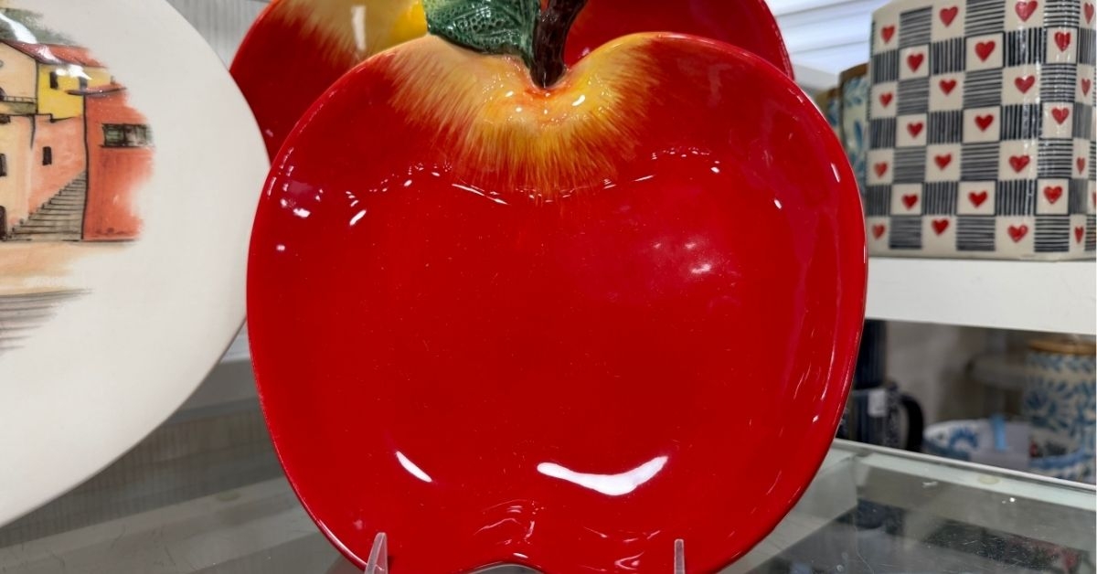 fruits apple plate