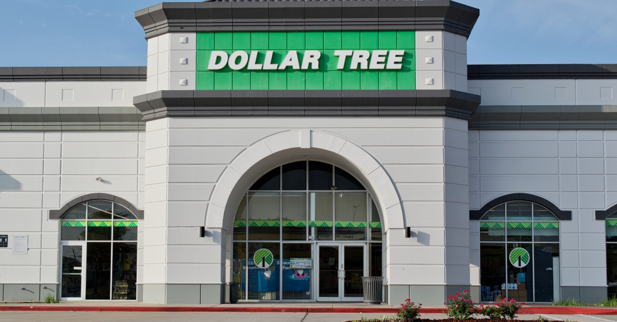 Dollar Tree business storefront exterior
