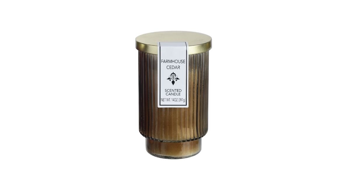 farm house cedar scented candle