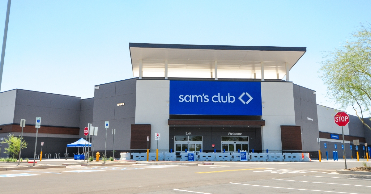 exterior view of a new sam's club