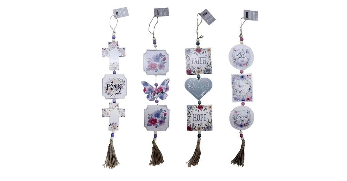 hanging wall decor