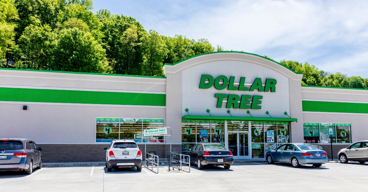 Dollar Tree Store exterior