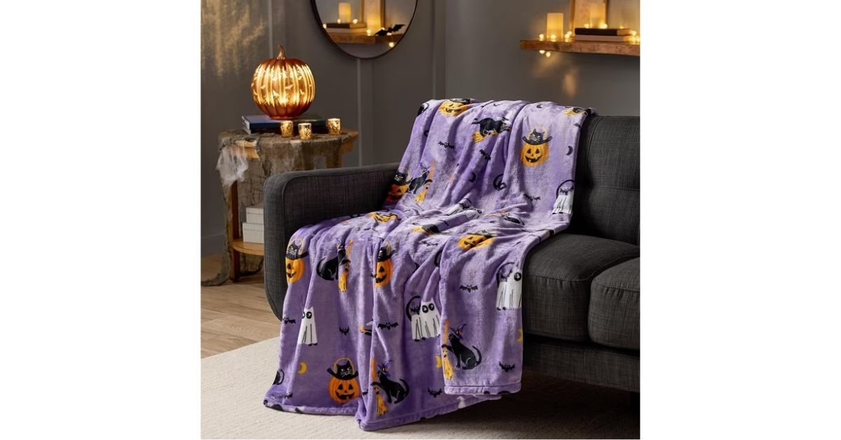 halloween lounge throw