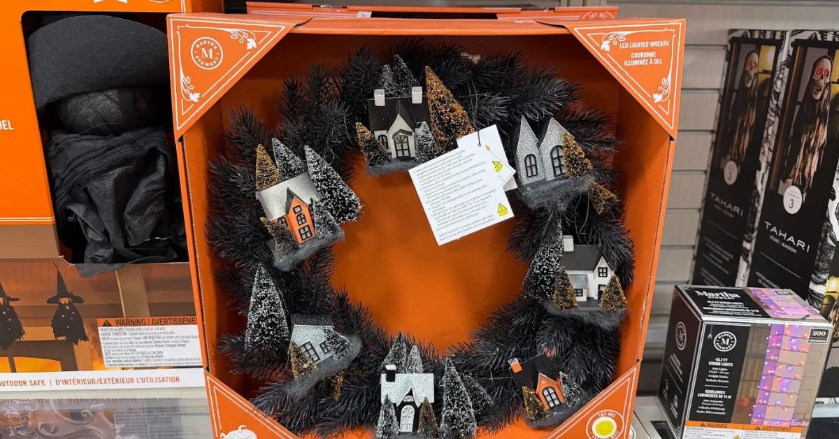 halloween tree wreath