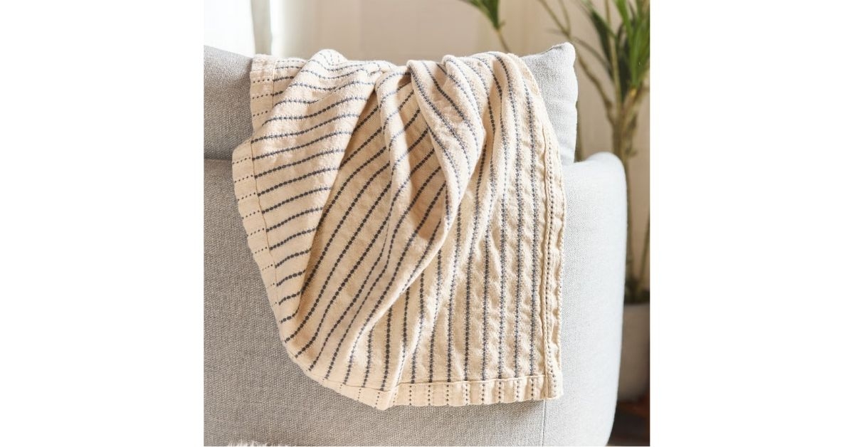 avocado organic cotton throw