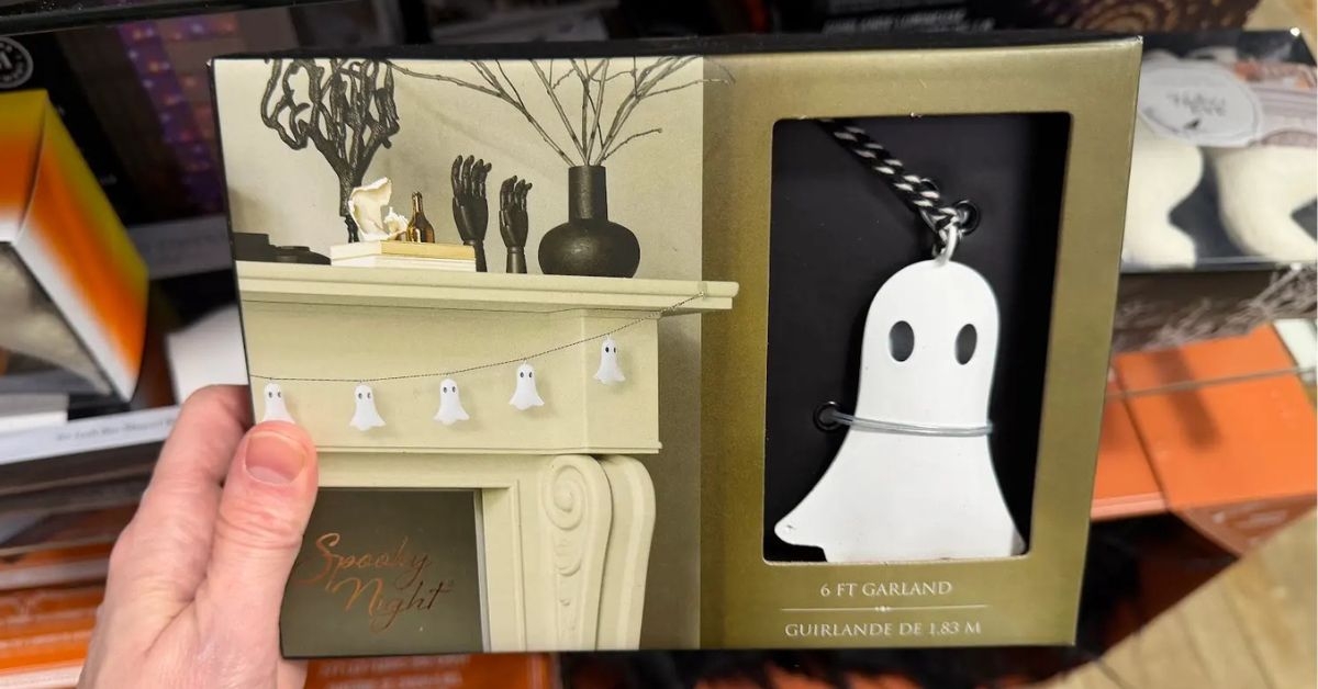 spooky night garland