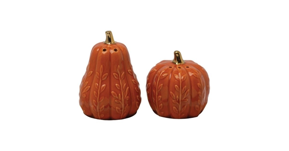ceramic pumpkin salt and pepper shakers