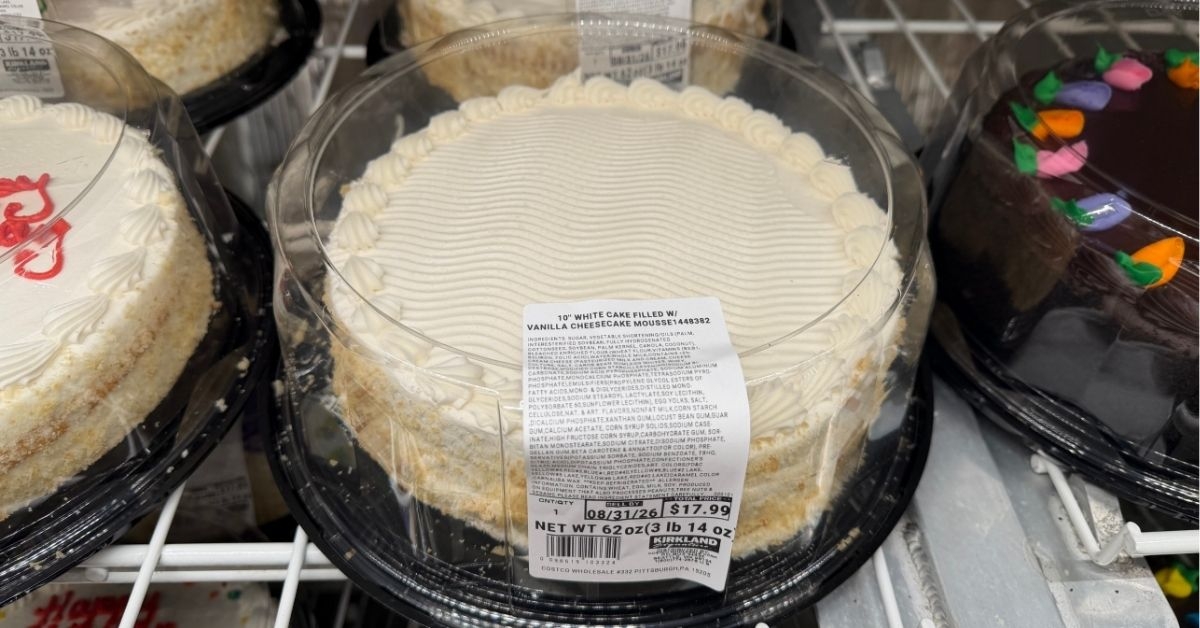 white cake filled with vanilla cheese