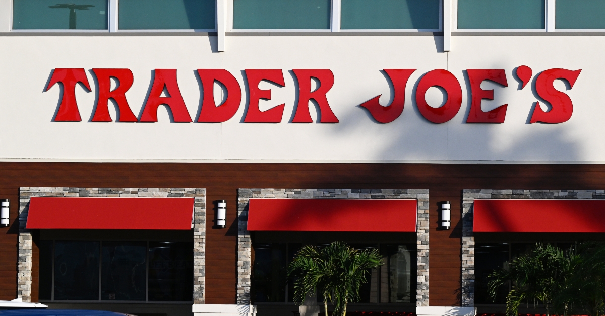 trader joes wine grocery store
