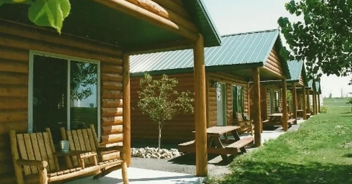 badlands frontier cabins