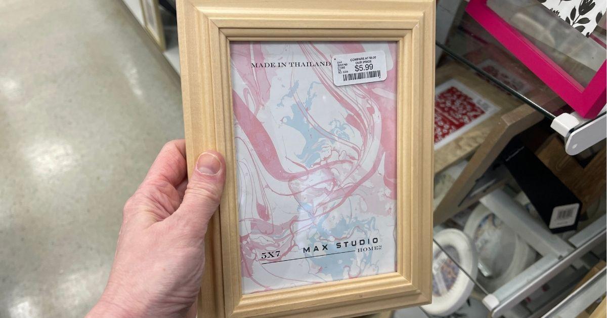 max studio photo frame