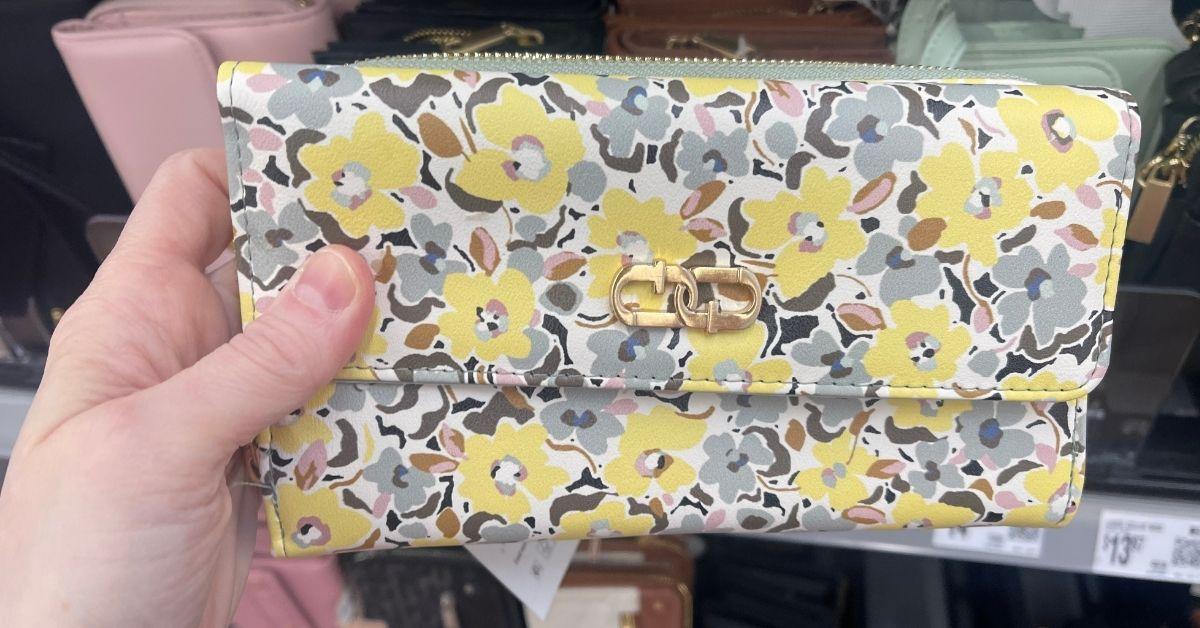time and tru womens ainsley clutch