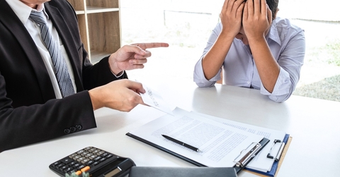 boss sending you&#x27;re fired letter to layoff employee