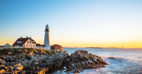 portland head lighthouse at fort williams
