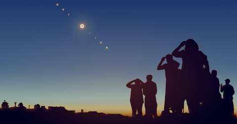 people watching solar eclipse