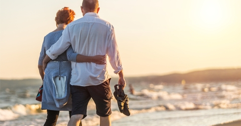 Portrait of an elderly couple hugging