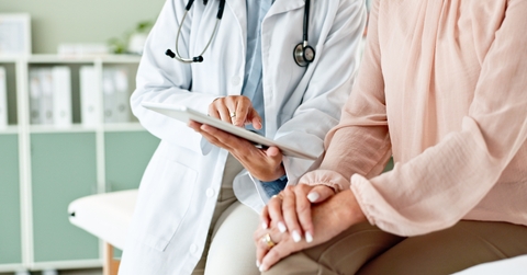 Doctor with patient for consulting