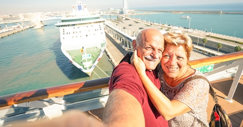 couple taking selfie on cruise ship
