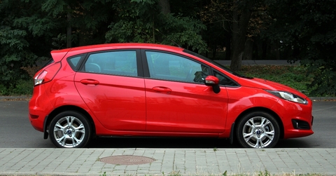 red ford fiesta 2013 