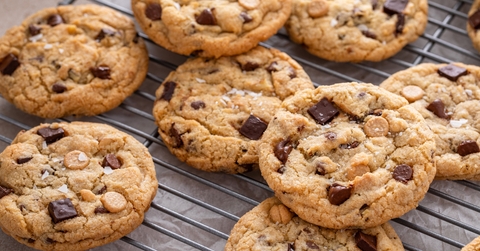 Chocolate chip cookies with chocolate chunks