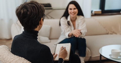 Therapist talking to pacient