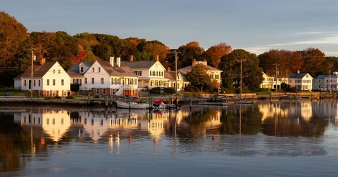 Homes along Mystic River in Connecticut