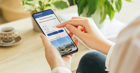 Booking flight with app on the phone