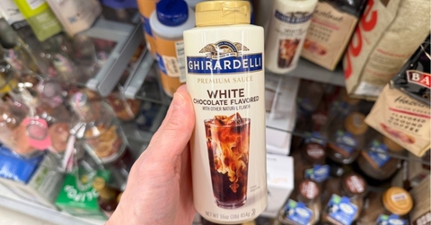 white chocolate flavored sauce