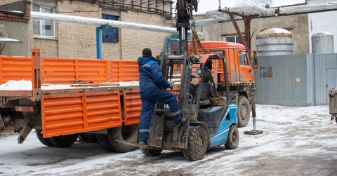 Loading a forklift onto a truck