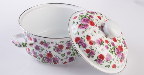 Floral casserole dish