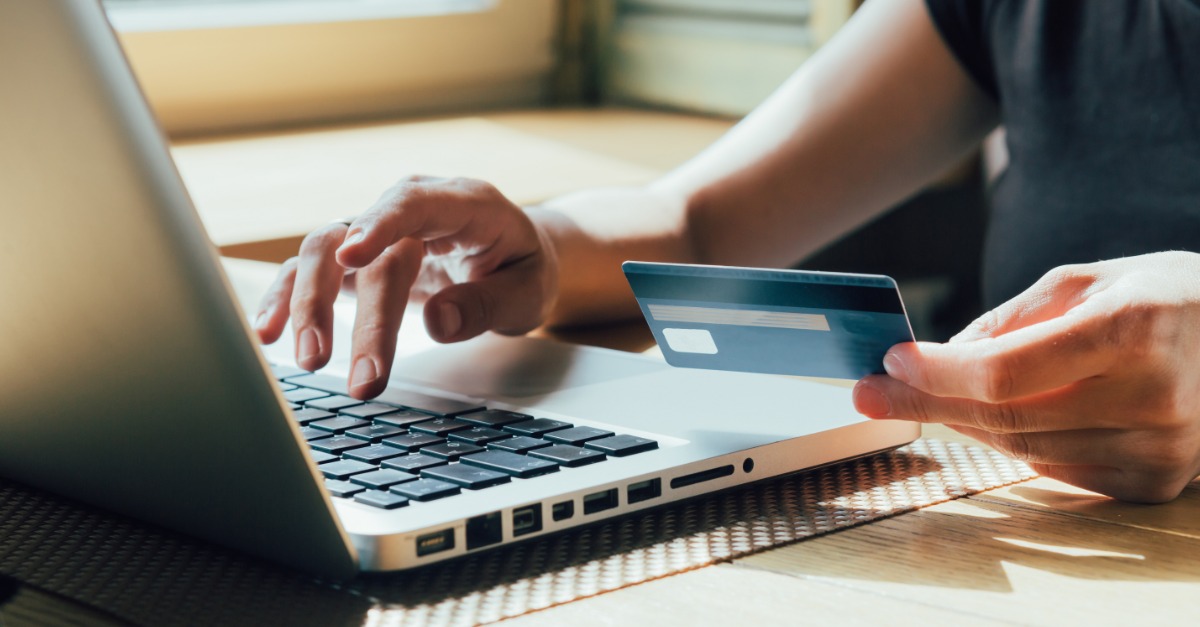 Yes It S Possible To Pay Your Rent With A Credit Card Financebuzz