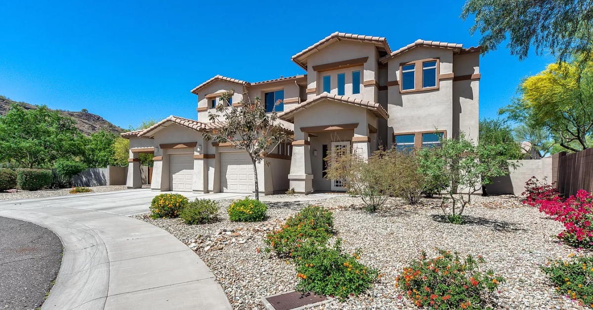 8 Cities Where $500,000 Gets You a Mansion | FinanceBuzz