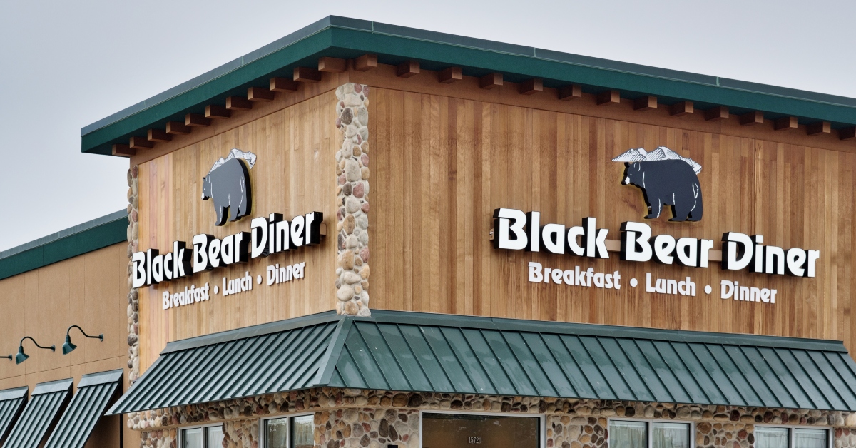 9 Best Black Bear Diner Breakfast Deals That’ll Fill Your Belly Without ...