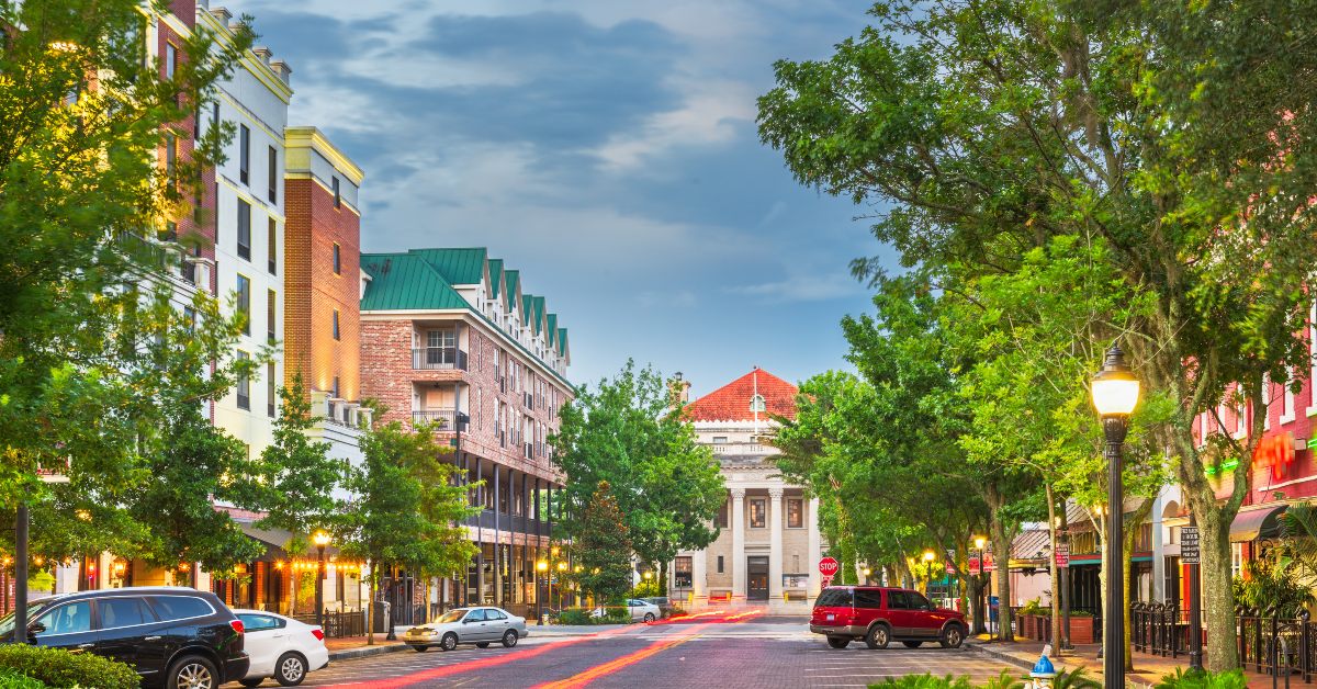 9 Florida Cities Where a Couple Can Live on Nothing but Social Security